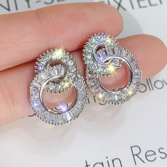 ¥NEW 925 Sterling Silver Diamond Hoop Earrings - Picture 3 of 8